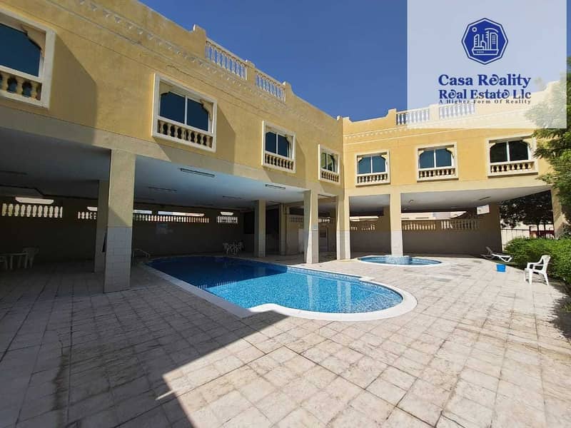 Beautiful Compound 4 BR villa for rent in Mirdif