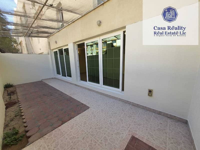 11 Beautiful Compound 4 BR villa for rent in Mirdif