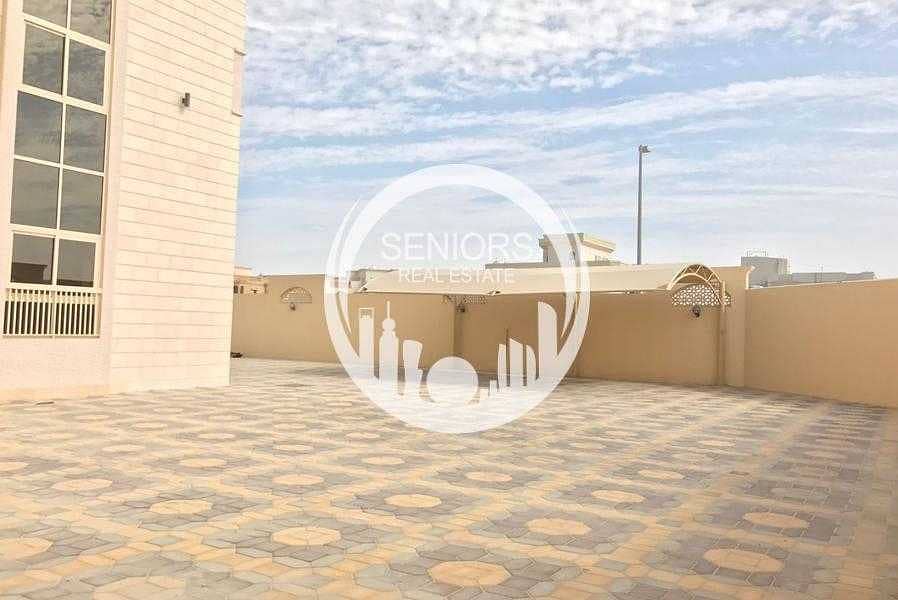 11 Brand New! Spacious Villa with extension