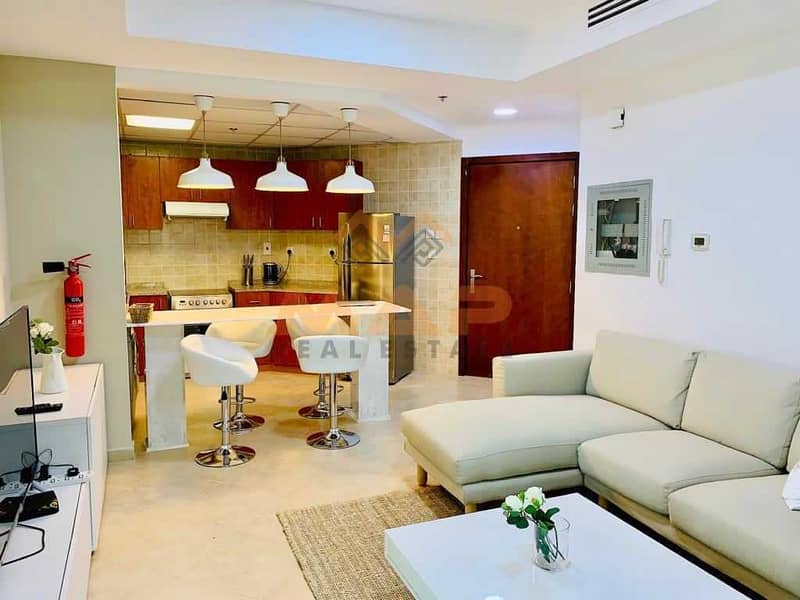 Immense Fully furnished 2bhk with full sea view, 5 minutes from JLT metro