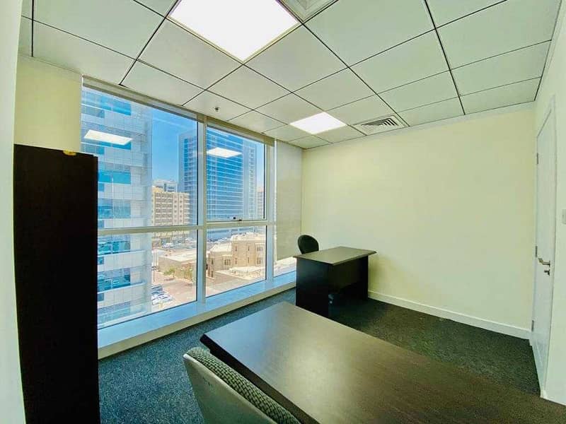 10 Efficient Office Space with Superb Amenities