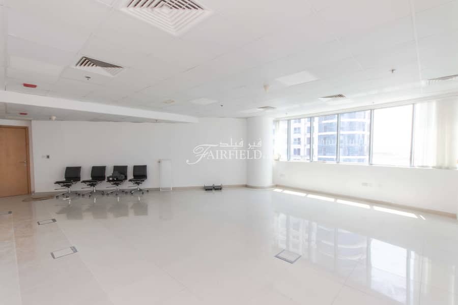 2 1002 sq. ft Fitted office with Lake view