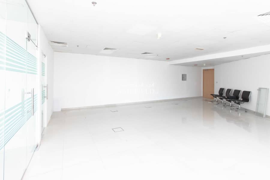 4 1002 sq. ft Fitted office with Lake view