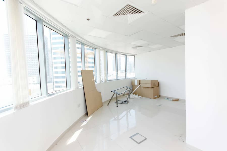 7 1002 sq. ft Fitted office with Lake view