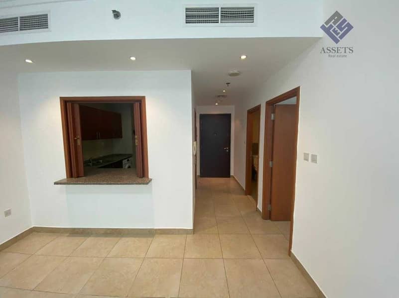 08 Unit | Marina View | Floor to Ceiling Window 08 Unit | Marina View | Floor to Ceiling Window