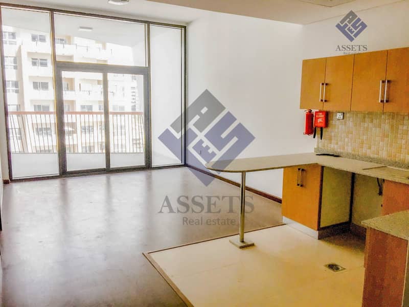 Well-Maintained | Open Kitchen | Best Deal Well-Maintained | Open Kitchen | Best Deal