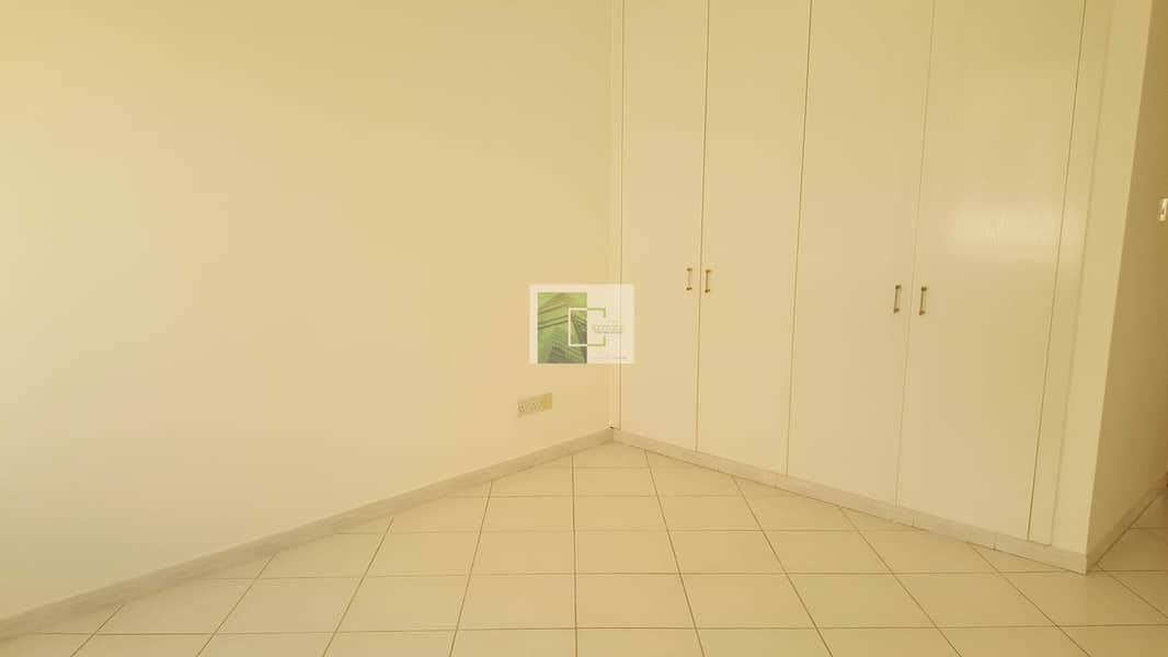 13 4 Bed Room Villa In Jumeirah 1 Near To Irani Hospital