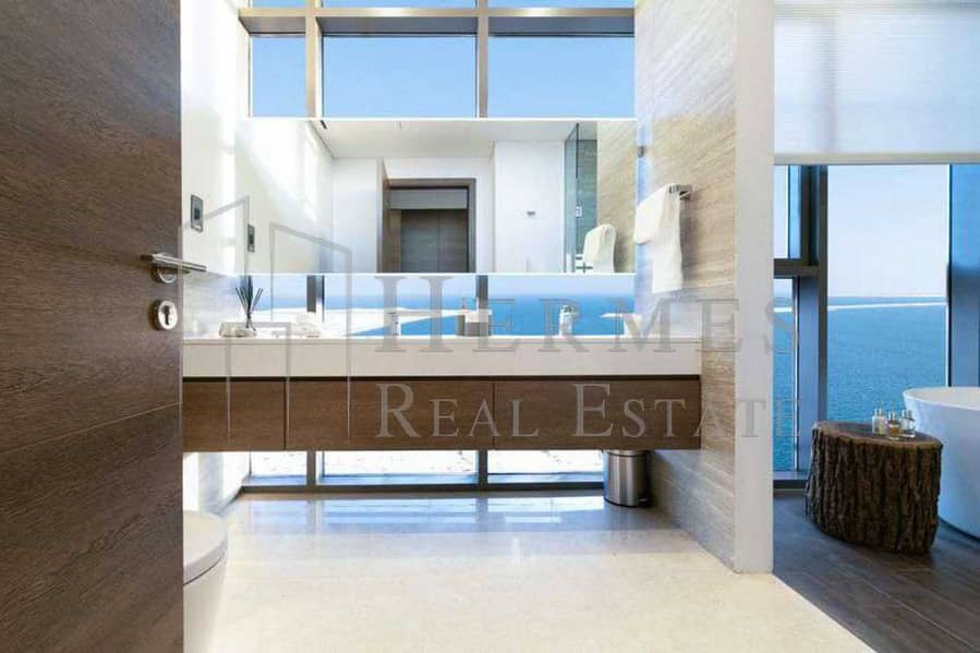 6 Hot Deal! Stunning full Sea View studio unit in luxurious living