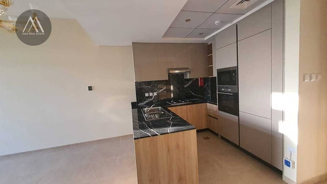 3 Brand New  apartment  with kitchen appliances  l  Close to metro