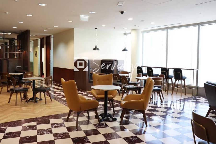 5 Coworking Space with Estidama in Emirates Towers