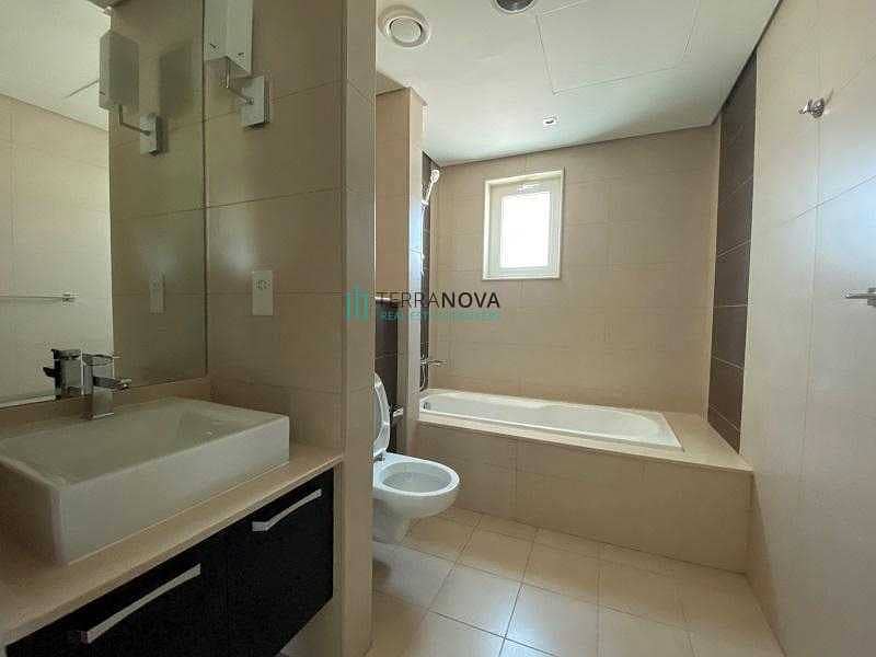 18 Vastu | Corner | Single Row | 4 Bedroom+Maids Villa