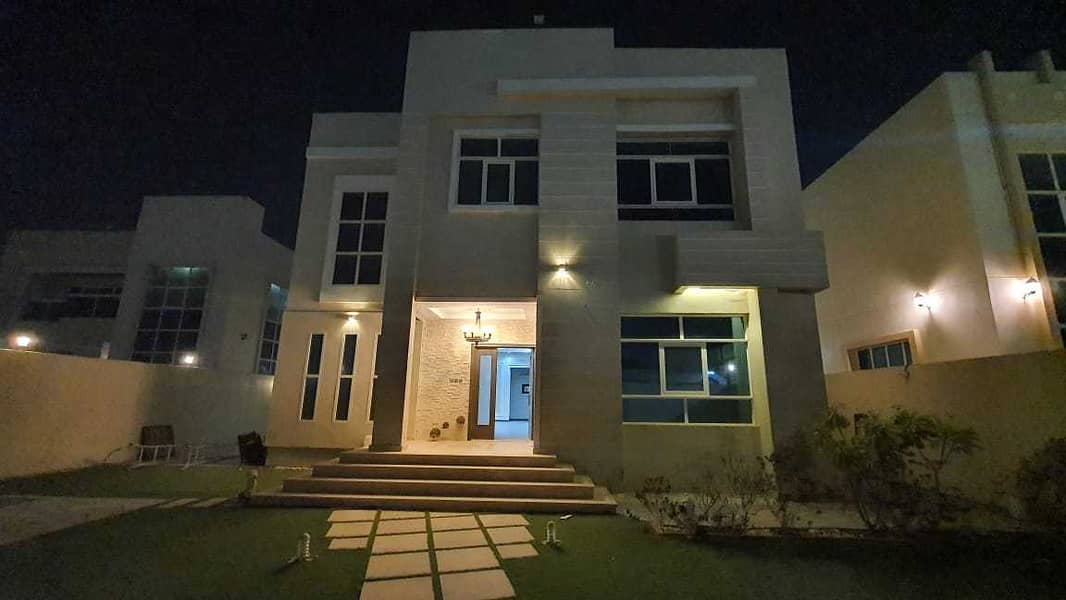 For sale a beautiful villa in Hamidiya on Qar Street