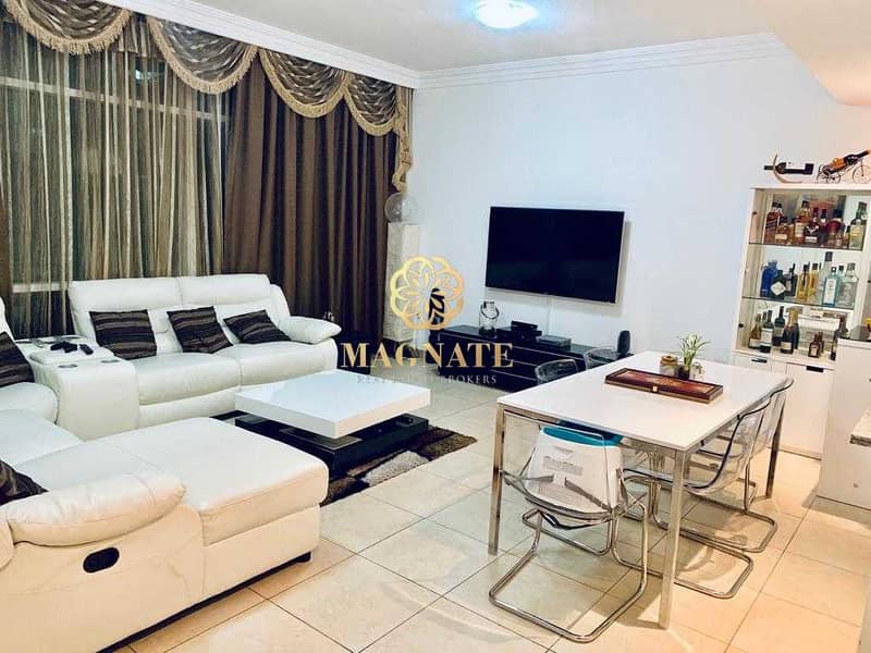 Massive 2 Beds | Fully Furnished Vacant