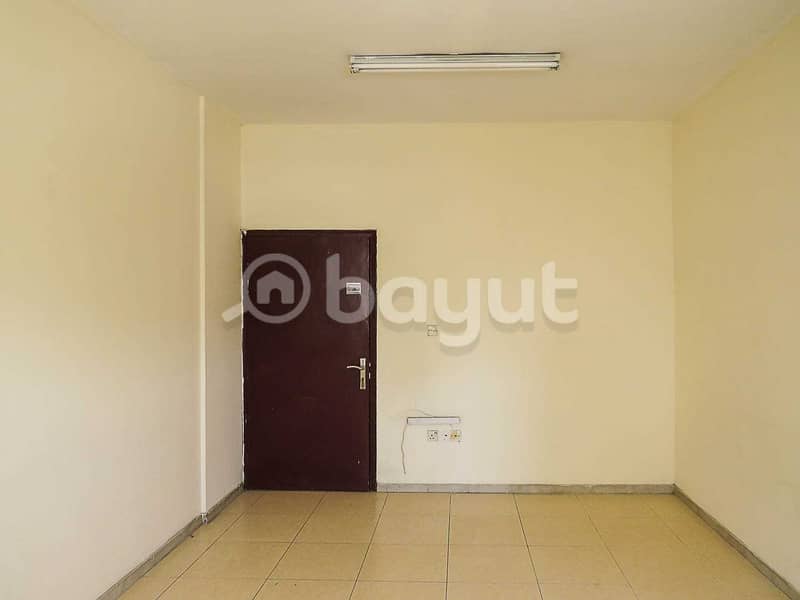 Квартира в Абу Шагара，Здание Бавария, 2 cпальни, 22000 AED - 4731125