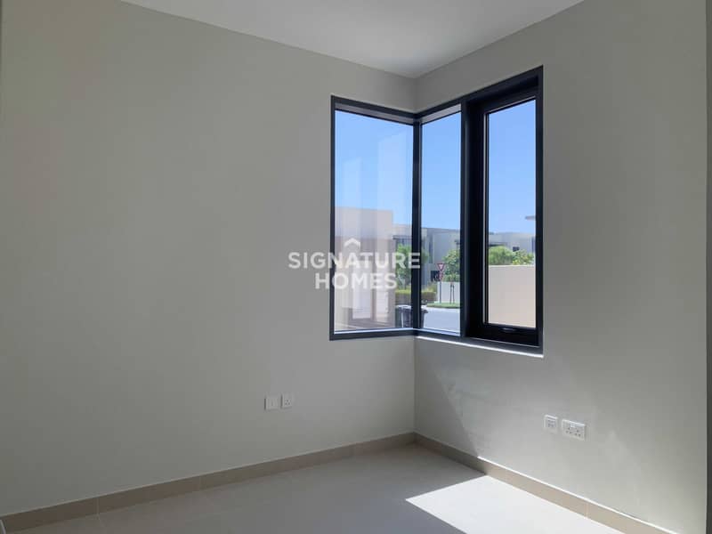 13 5BR Type 3E | Ready To Move| Green Open View
