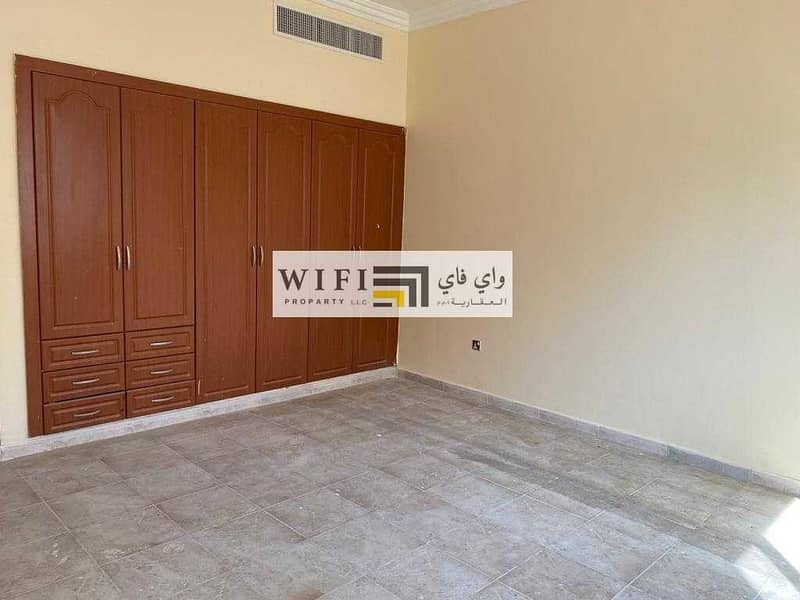 15 For rent in Abu Dhabi Karama area is an excellent villa