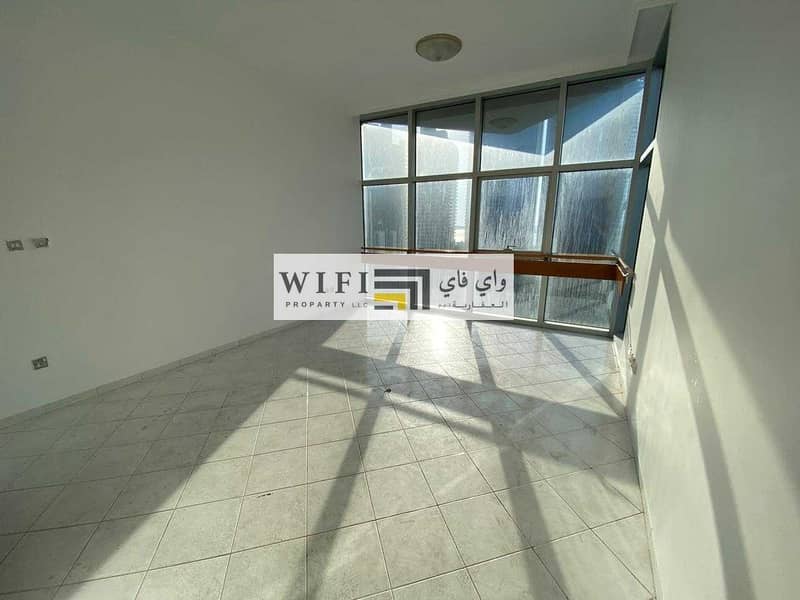 6 For rent in Abu Dhabi excellent apartment (Corniche area)