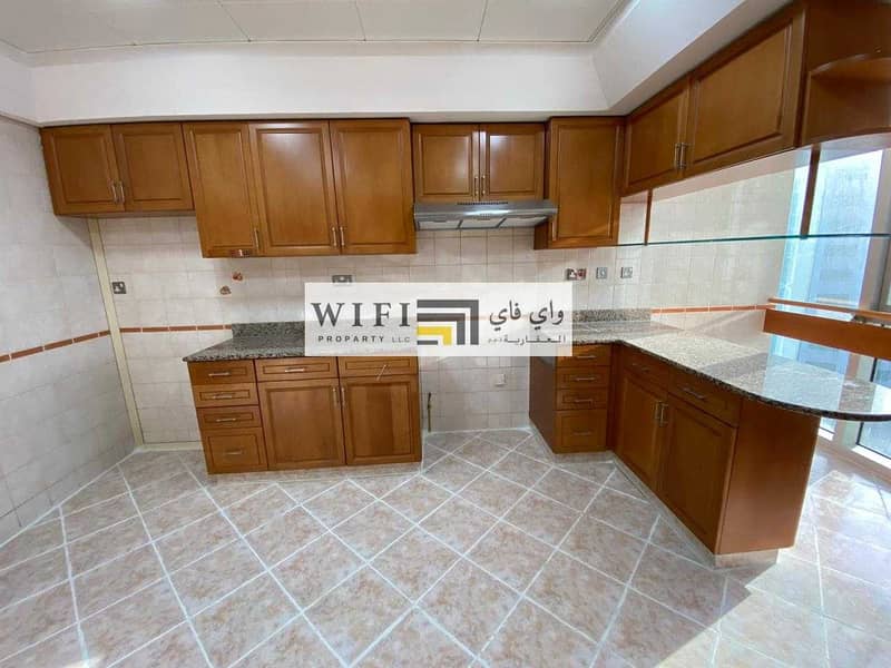 16 For rent in Abu Dhabi excellent apartment (Corniche area)