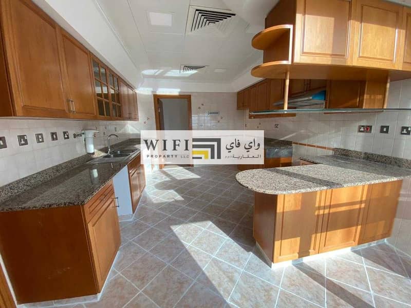 17 For rent in Abu Dhabi excellent apartment (Corniche area)