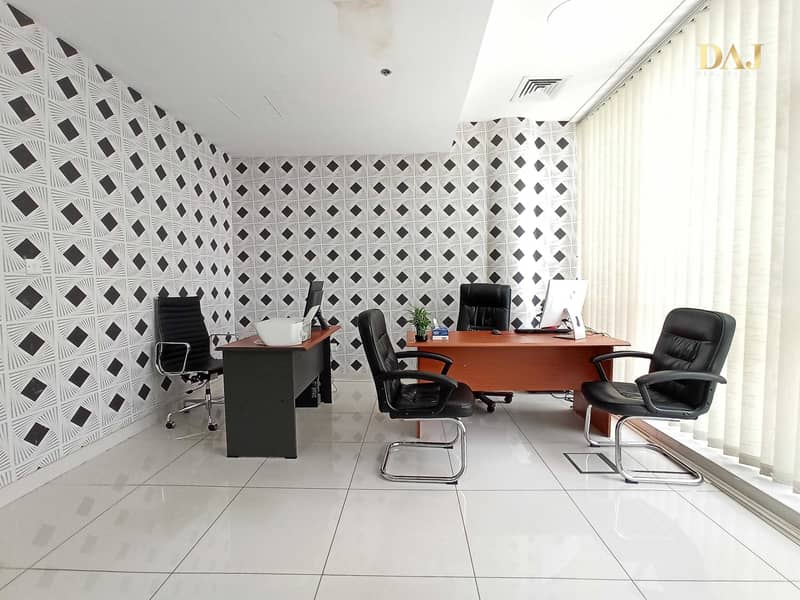 4 Office Space @AED 4999/- for 1 Year with Meeting room