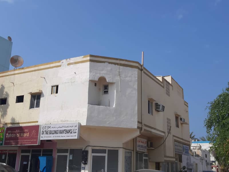 G +1  RESIEDENT AND COMMERCIAL BUILDING  AVAILABLE FOR SALE IN BUSTAN AJMAN. .