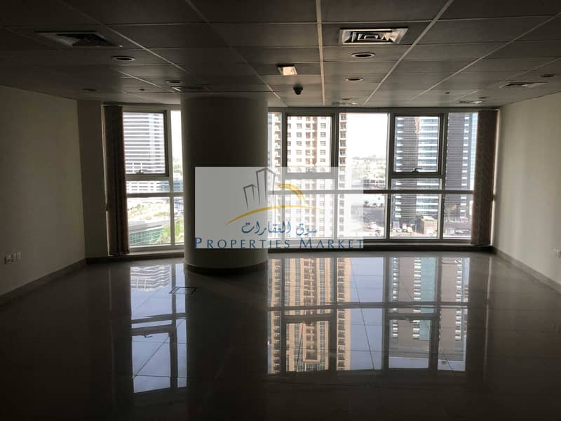 10 Office space | Lake view | Ready to move-in