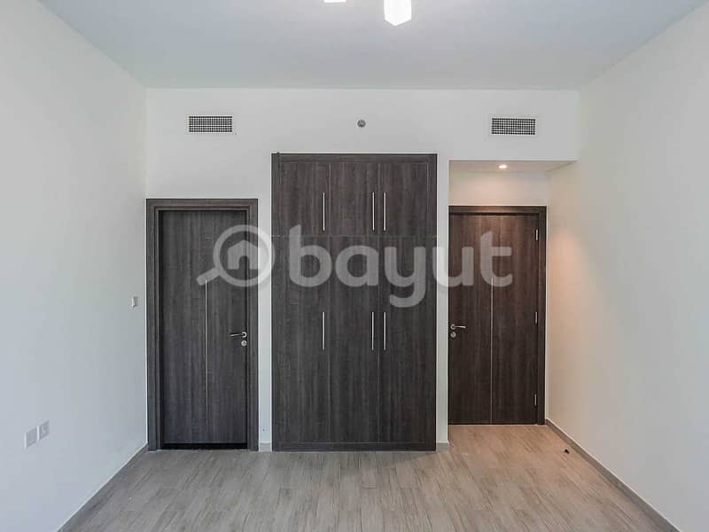 3 Large 2BR | 1 Month Free  |Closed Kitchen | Balcony