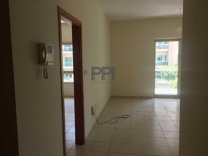 4 Well maintained| Lower floor| Bright Apartment