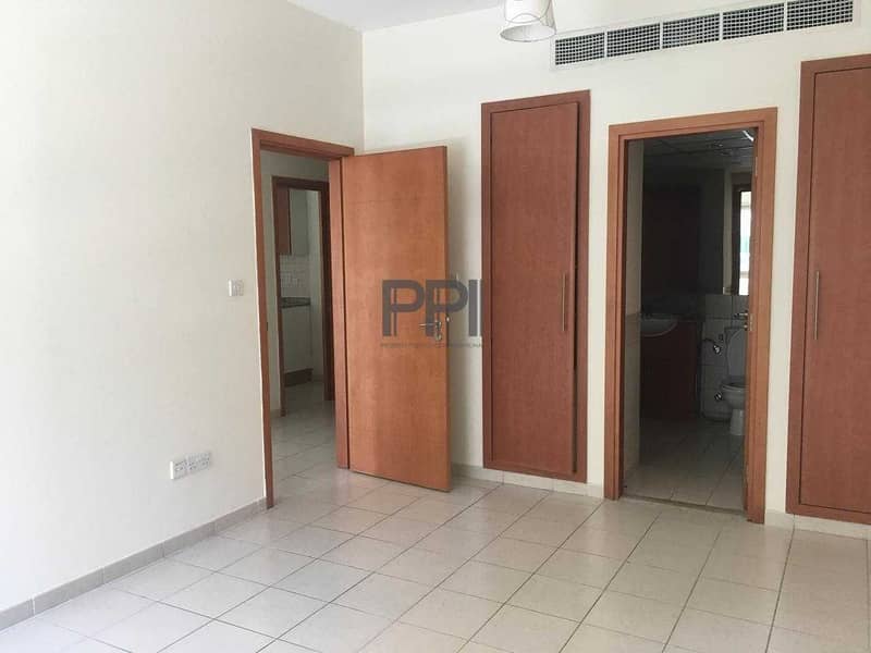 6 Well maintained| Lower floor| Bright Apartment