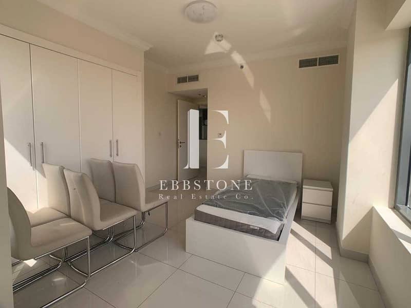 4 Fantastic Bright 2 Bed Apt with a Spacious Terrace