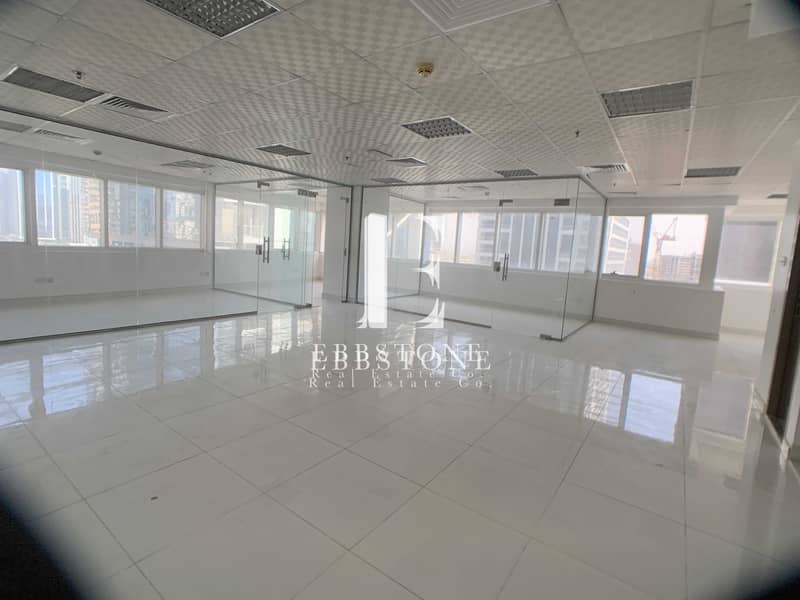 Corner Unit Fitted with Glass Partitions | HDS JLT