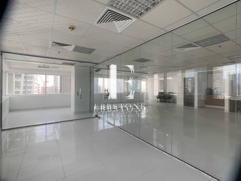 4 Corner Unit Fitted with Glass Partitions | HDS JLT