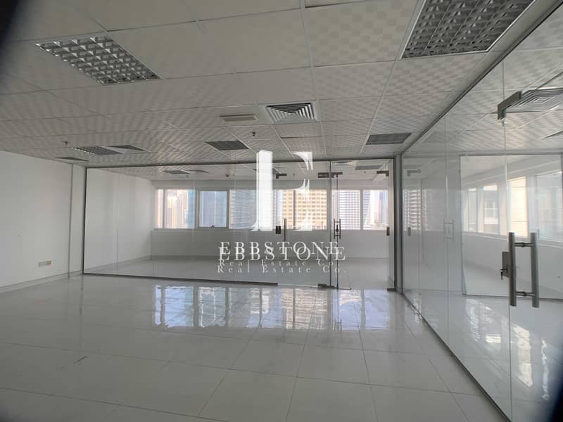 8 Corner Unit Fitted with Glass Partitions | HDS JLT