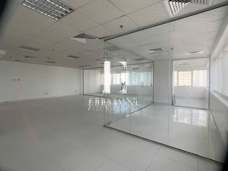 10 Corner Unit Fitted with Glass Partitions | HDS JLT