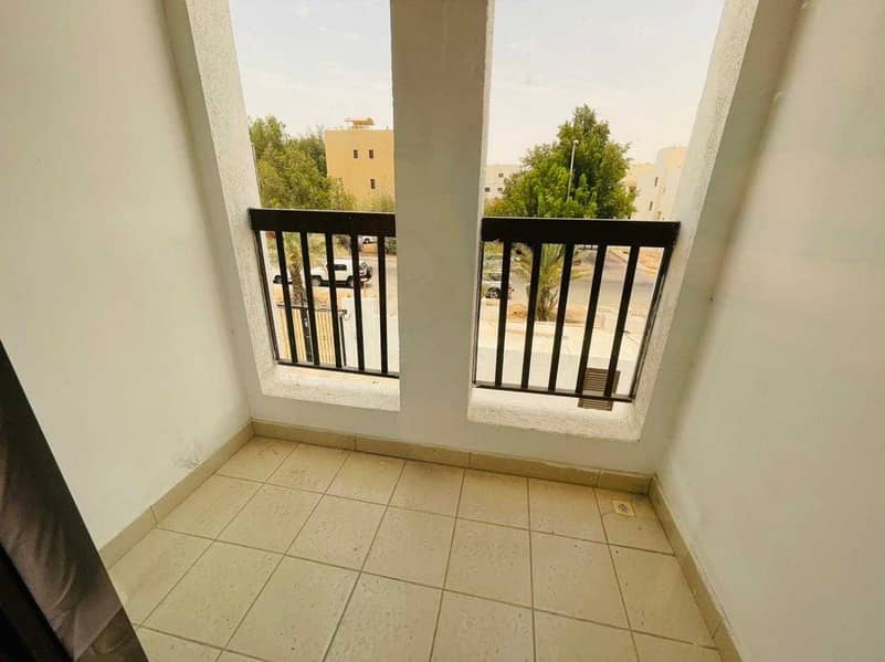 13 Luxurious Studio W/Parking & ADDC Bills And WIF W/Balcony