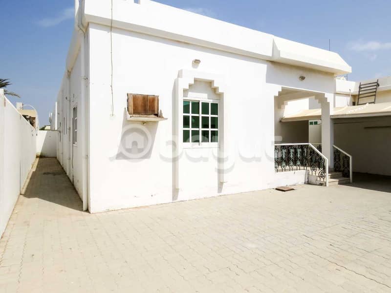 فیلا في الظيت الشمالي الظيت 3 غرف 39999 درهم - 4377118 فیلا في الظيت الشمالي الظيت 3 غرف 39999 درهم - 4377118