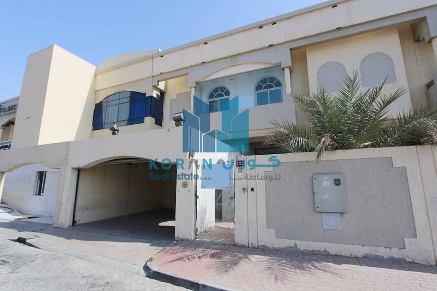 20 Huge 5BHK Commercial Villa I Facing Al Wasl Road I Near City Walk