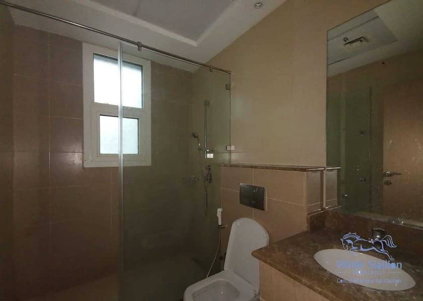 9 57K + CLOSED KITCHEN + SEMI FURNISHED 2BHK IN A HIGH END BUILDING