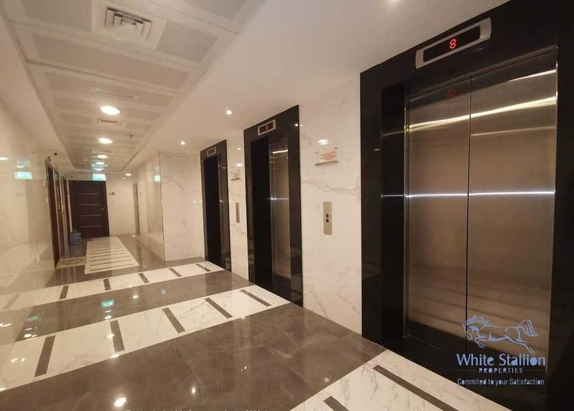 23 57K + CLOSED KITCHEN + SEMI FURNISHED 2BHK IN A HIGH END BUILDING