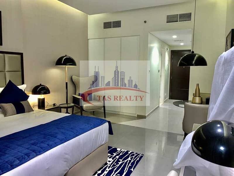 5 Studio Fully Furnished in Majestine Tower Business Bay