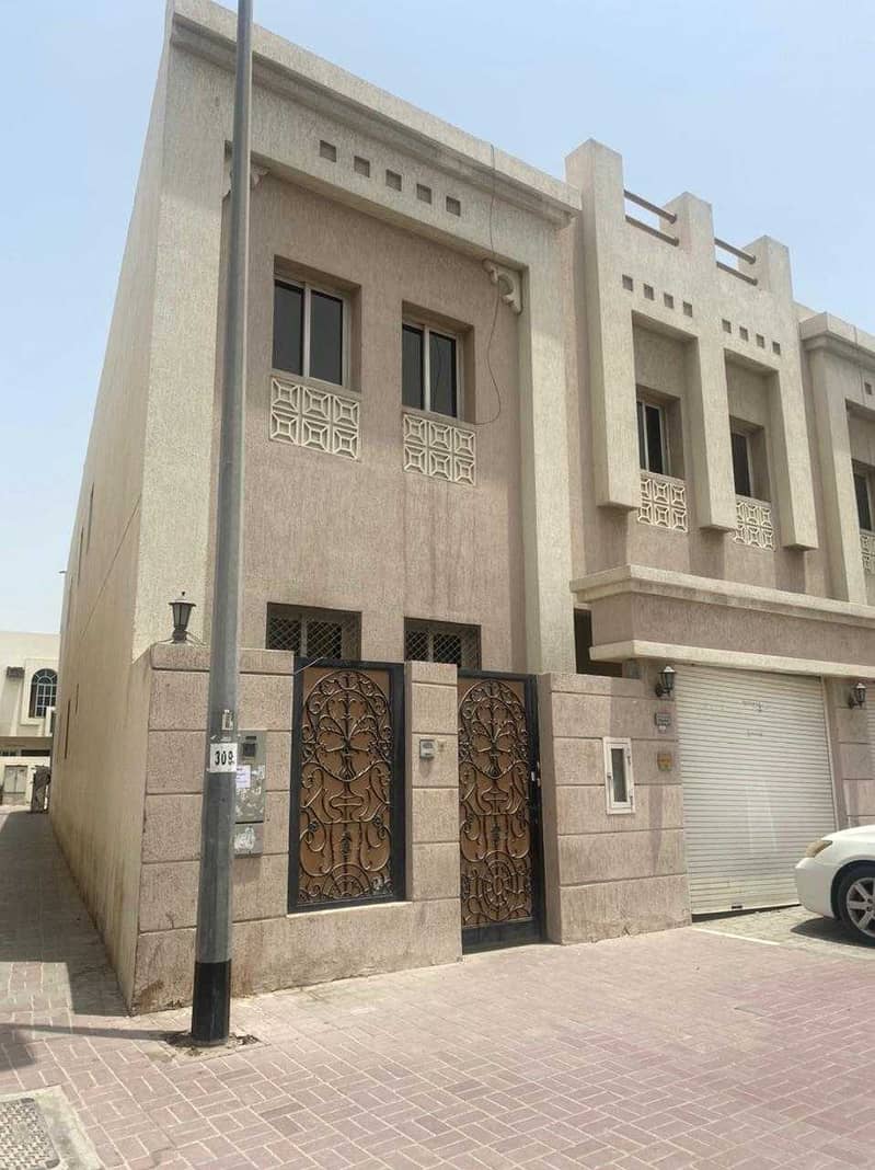 4 Bedroom Villa in Abu Hail next to Dubai Hospital.