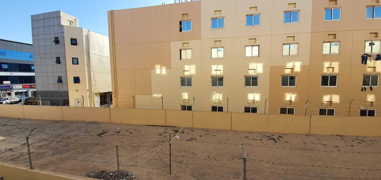 9 Well Maintained Labour Camp| Multiple Units| near Al Khalil Mall - Al Quoz 3