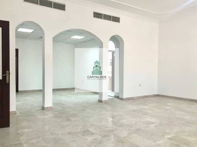 4 7 BR Spacious Villa Available for Rent in Mushrif