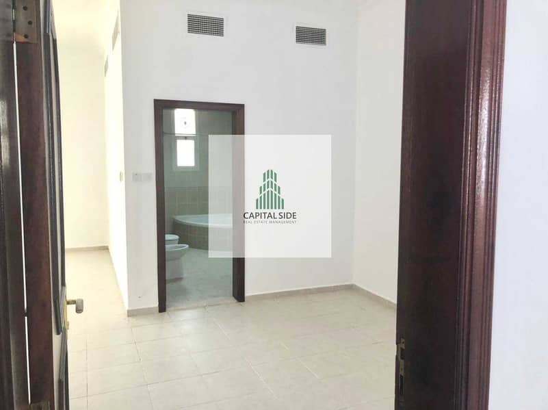 13 7 BR Spacious Villa Available for Rent in Mushrif
