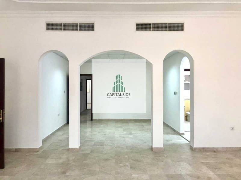 14 7 BR Spacious Villa Available for Rent in Mushrif