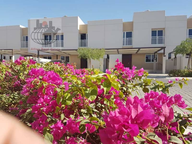للبيع فيلا جاهزة ثلاث غرف فى الزاهية الشارقة. للبيع فيلا جاهزة ثلاث غرف فى الزاهية الشارقة.