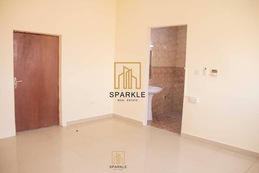 5 A VERY SPACIOUS BIG 1BHK IN SHAKHBOUT CITY