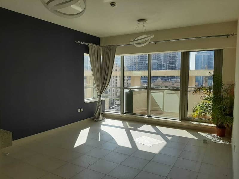 Beautiful  and Spacious Apartment in Boulevard Central 1