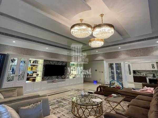 8 Exclusive 6 Bed+M| Gym| Cinema| Pool| Corner