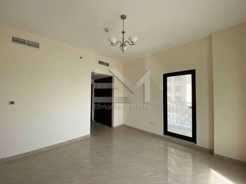 11 Spacious 2BR with Palazzo Versace view | Mid floor